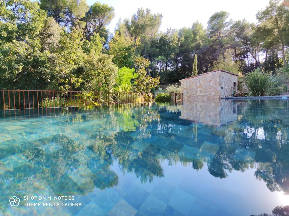 L'Autre Perle, Balneo En Supplement, Le Clos Des Perles Tourtour Exterior photo