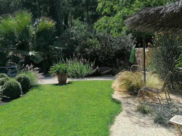 L'Autre Perle, Balneo En Supplement, Le Clos Des Perles Tourtour Exterior photo