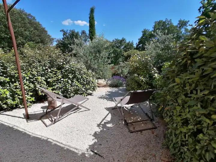 L'Autre Perle, Balneo En Supplement, Le Clos Des Perles Tourtour Exterior photo