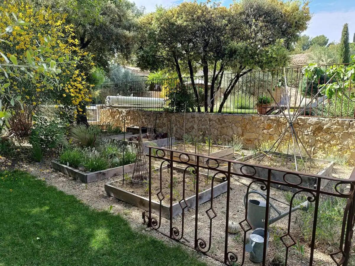 L'Autre Perle, Balneo En Supplement, Le Clos Des Perles Tourtour Exterior photo